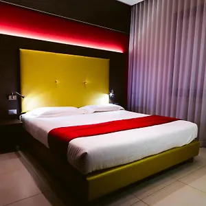 Calaluna Hotel